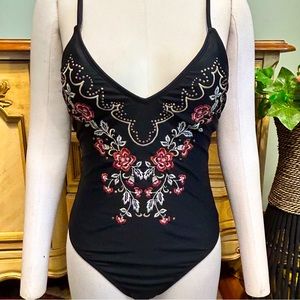 Xhilaration Embroidered Floral & Studs One Piece Lace Up Back Swim Bathing Suit